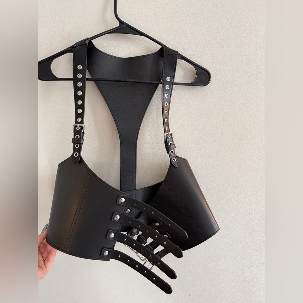 DISTURBIA HARNESS “SMALL/MEDIUM”